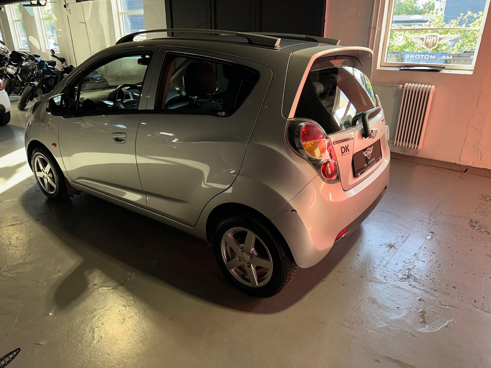 Chevrolet Spark 1,0 LS 5d