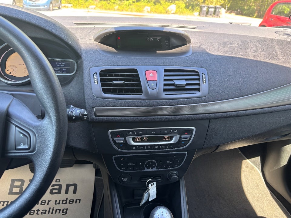 Renault Megane III 1,5 dCi 90 Authentique 5d