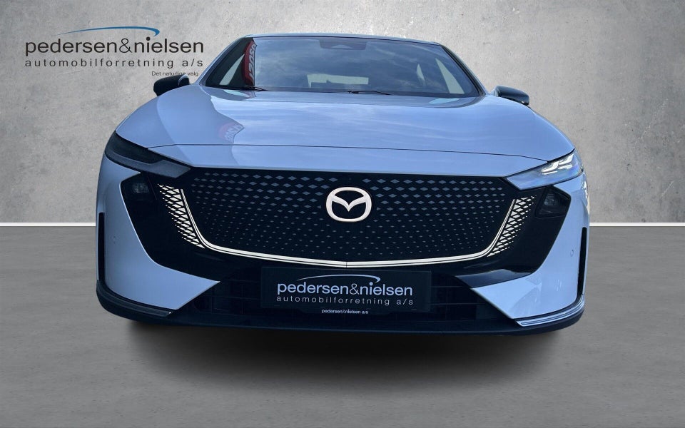 Mazda 6e Takumi 5d