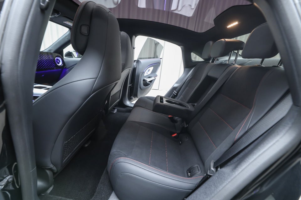 Mercedes CLA250+ EQ AMG Advance Plus 4d