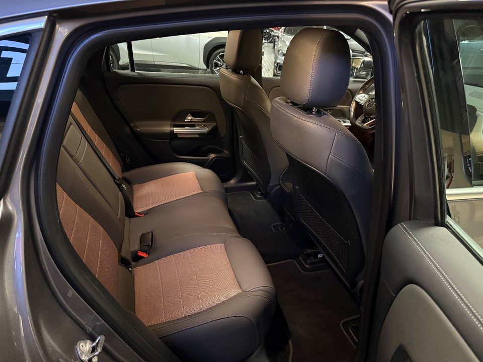 Mercedes EQA250+ Electric Art 5d