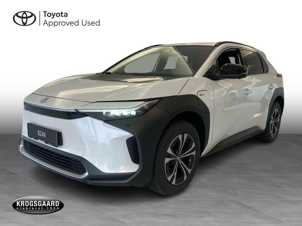 Toyota bZ4X Executive 5d