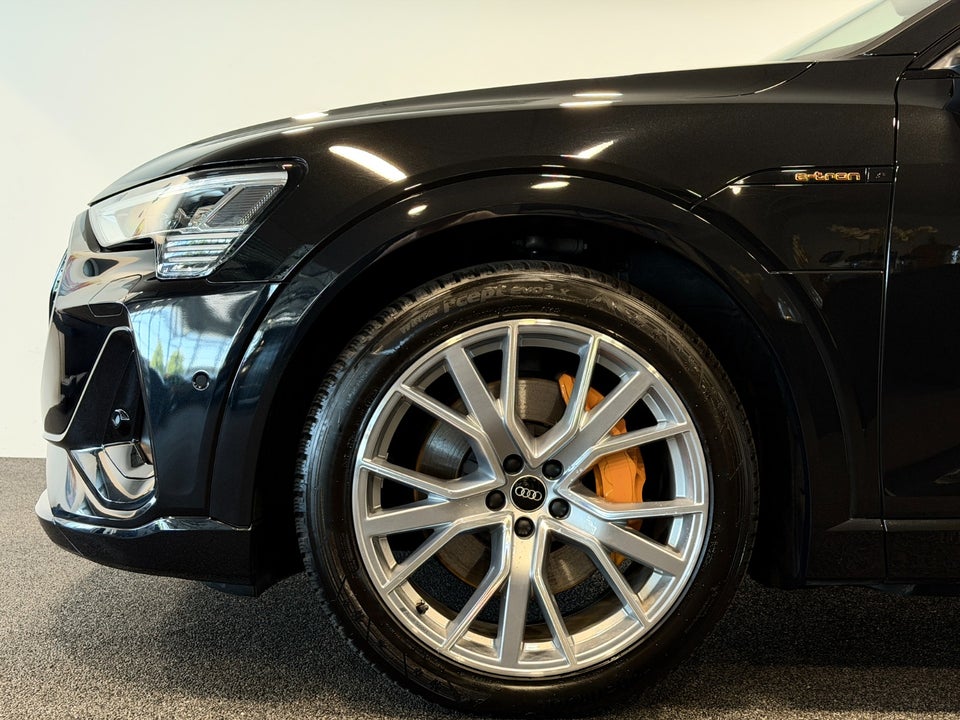 Audi e-tron 55 S-line quattro 5d