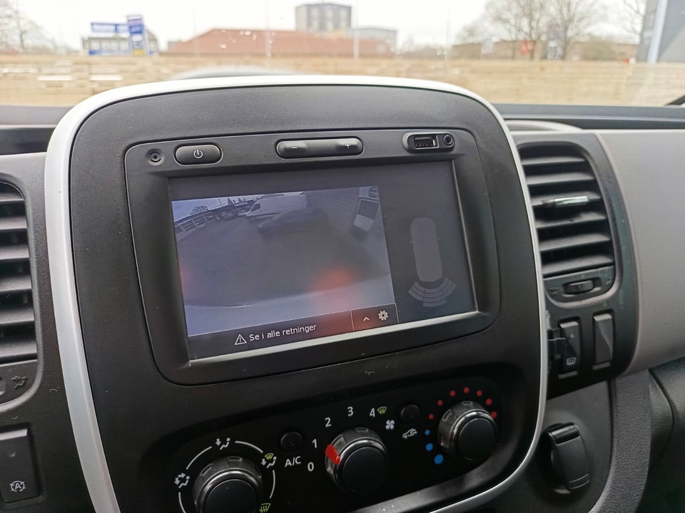 Renault Trafic T29 1,6 dCi 120 L2H1