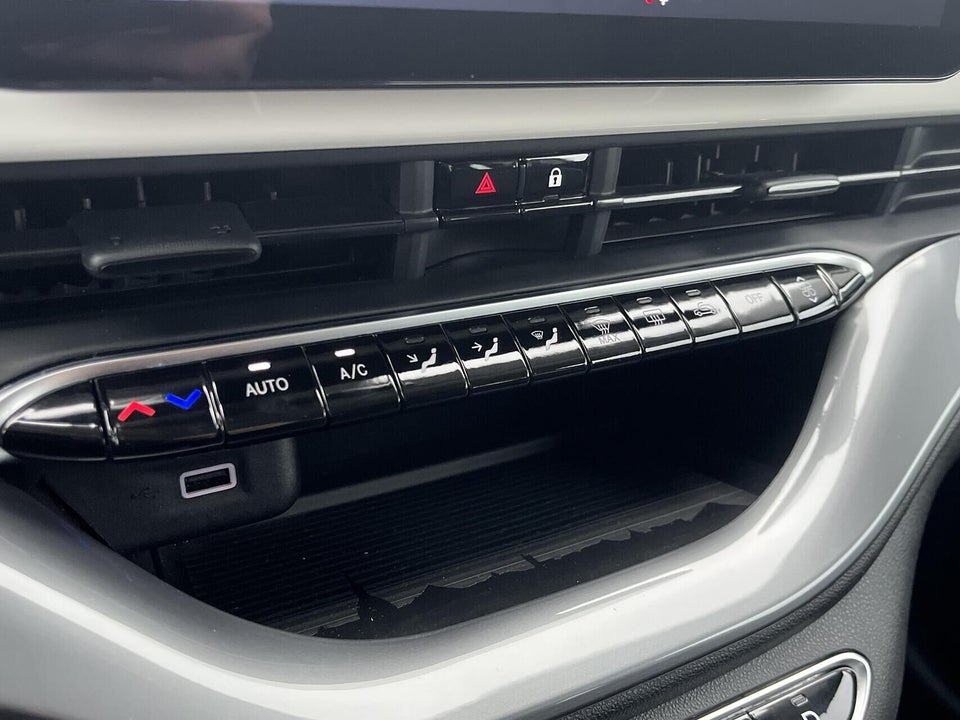 Fiat 500e 42 Icon 3+1 4d