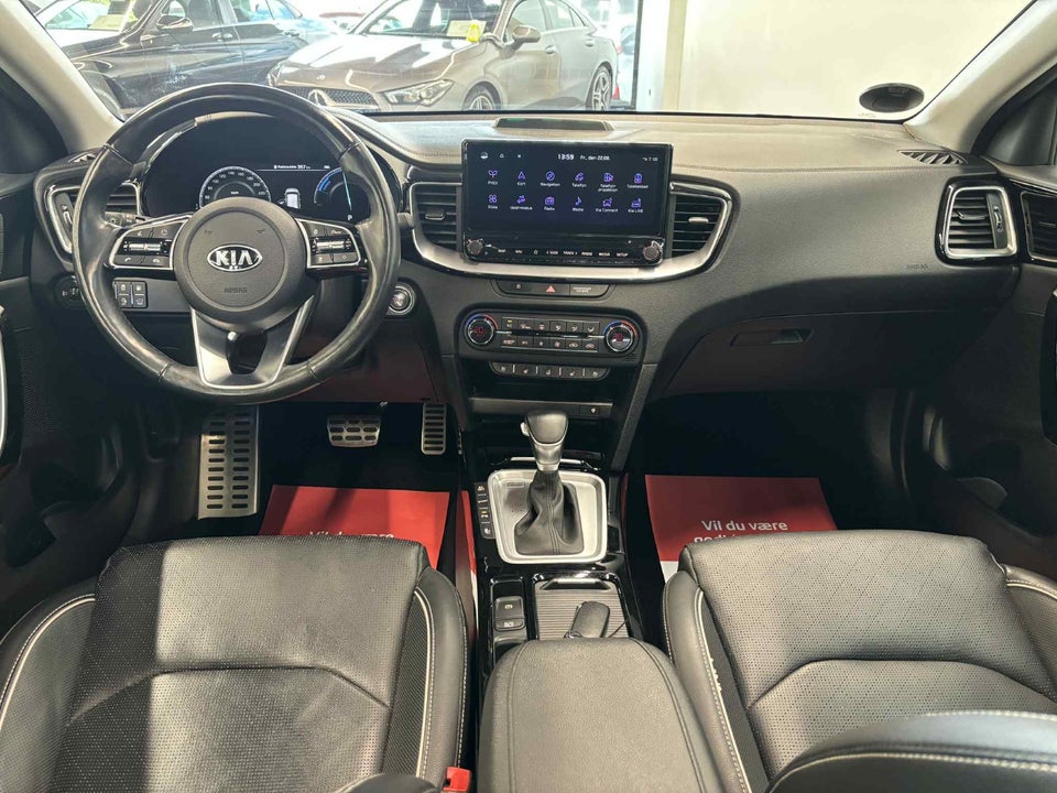 Kia Ceed 1,6 PHEV Upgrade Premium+ SW DCT 5d