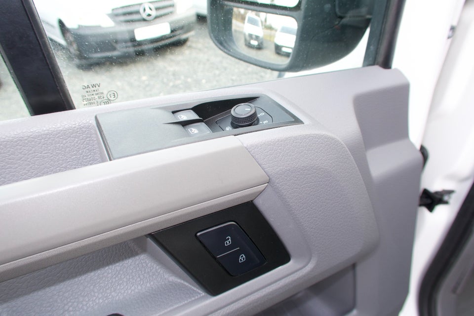 VW Crafter 35 2,0 TDi 177 Kassevogn L3H3 RWD