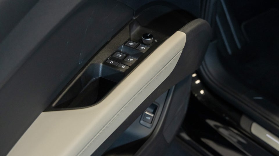 Audi Q4 e-tron 40 S-line 5d