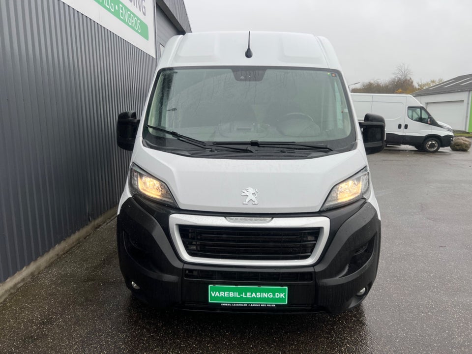 Peugeot Boxer 435 2,2 BlueHDi 165 L2H2 Premium