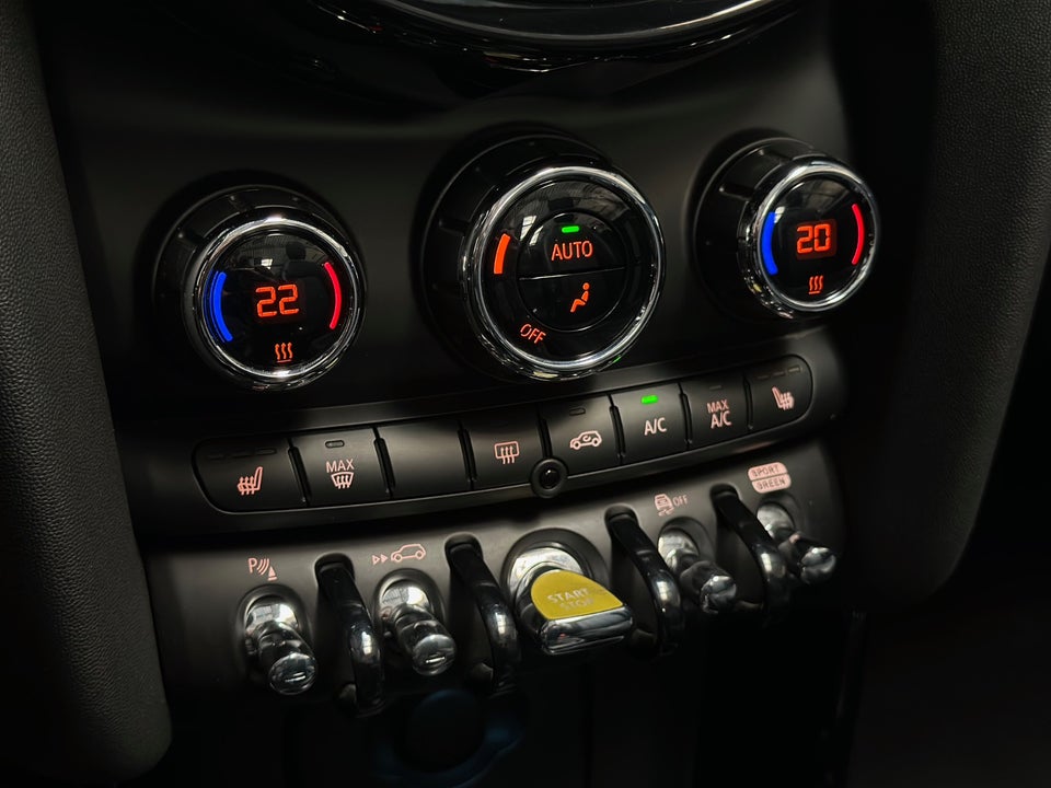 MINI Cooper SE Cabriolet 2d