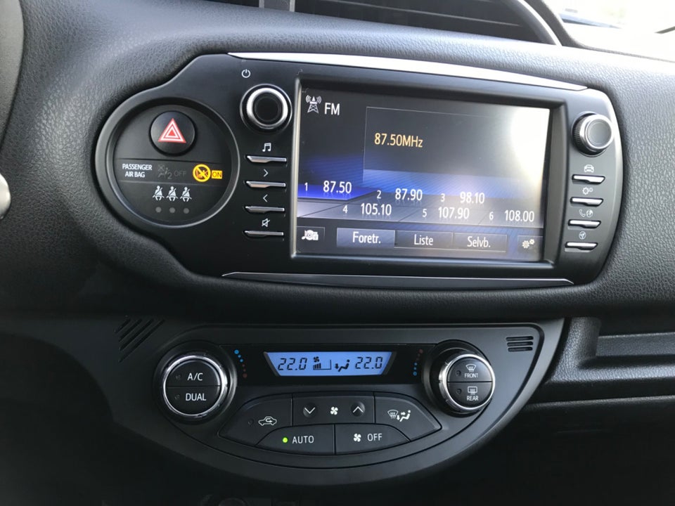 Toyota Yaris 1,5 VVT-i T2 5d