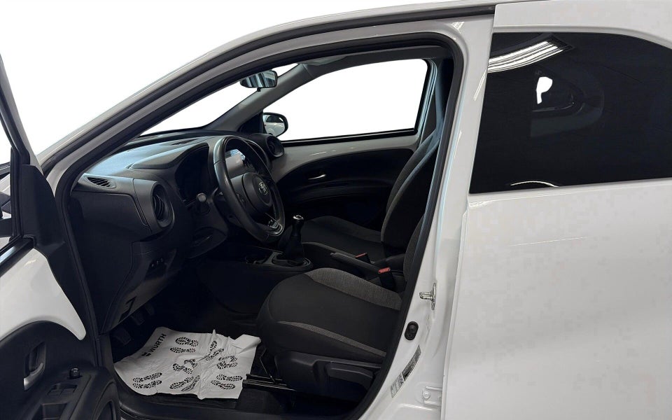 Toyota Aygo X 1,0 Active 5d