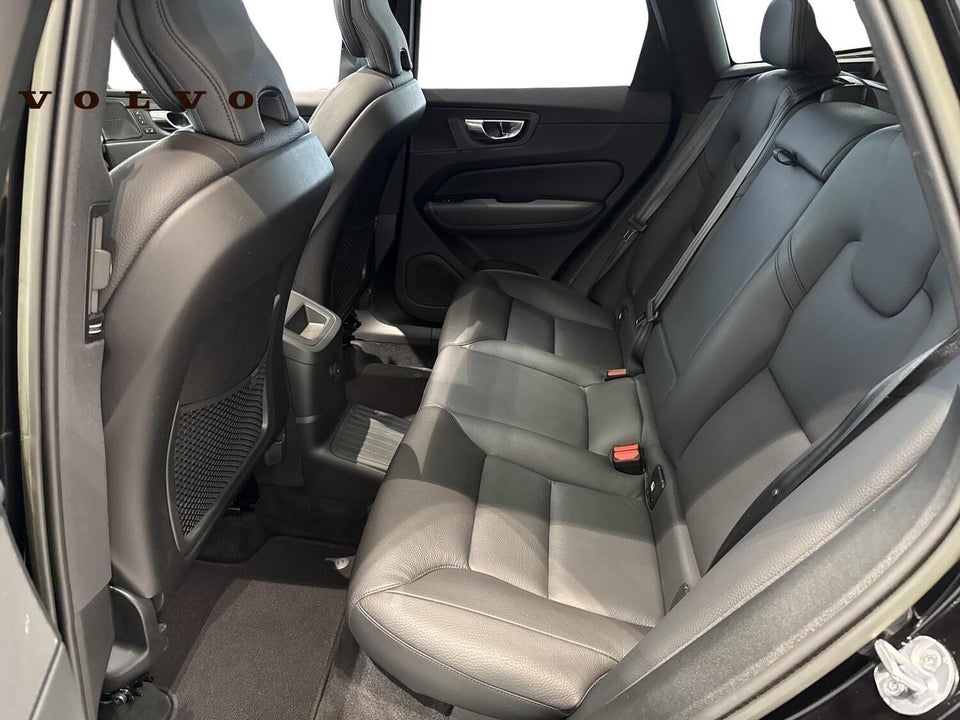 Volvo XC60 2,0 T6 ReCharge Ultimate Dark aut. AWD 5d