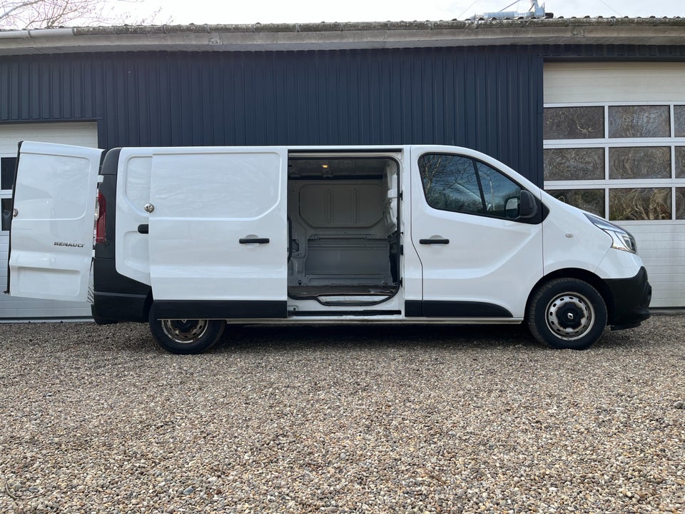 Renault Trafic T29 2,0 dCi 120 L2H1