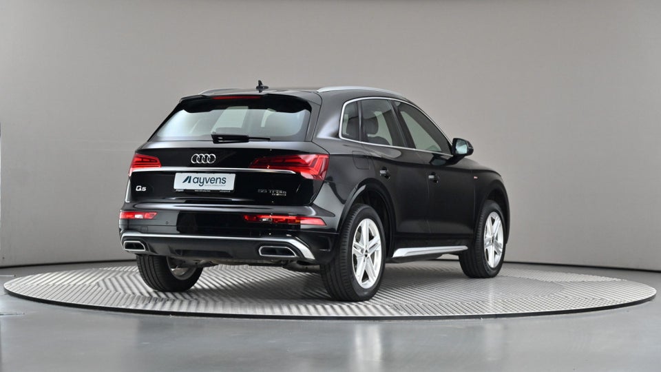 Audi Q5 55 TFSi e S-line quattro S-tr. 5d