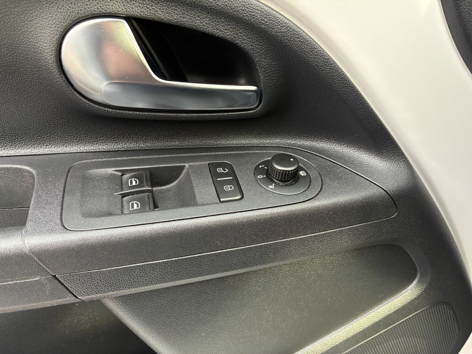 VW Up! 1,0 MPi 60 Design Up! BMT 5d