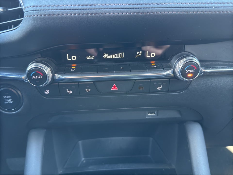 Mazda 3 2,0 e-SkyActiv-G 150 Sky aut. 5d