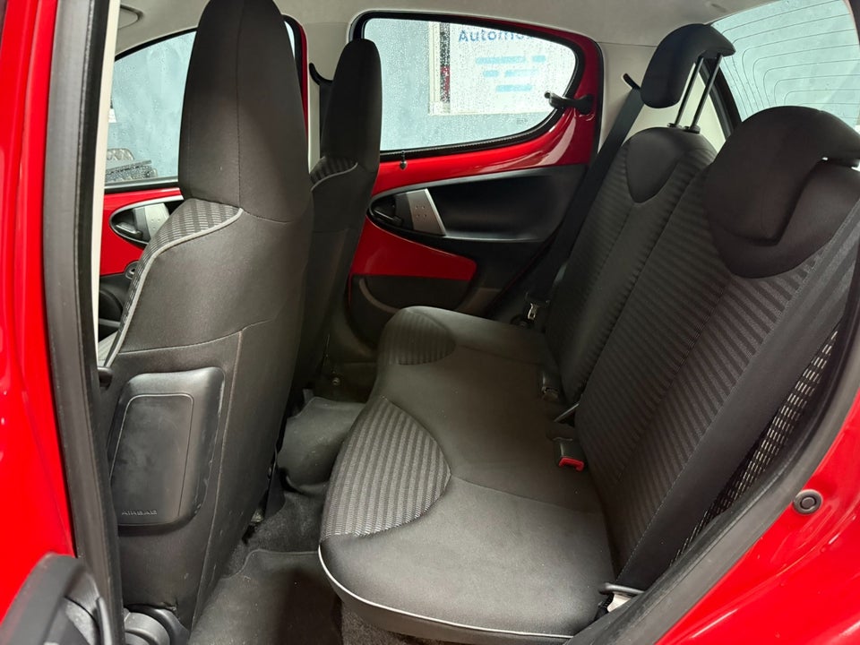 Peugeot 107 1,0 Champion 5d