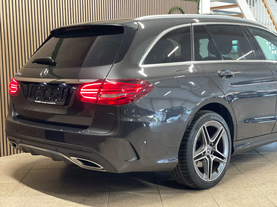 Mercedes C300 de 2,0 Advantage AMG stc. aut. 5d