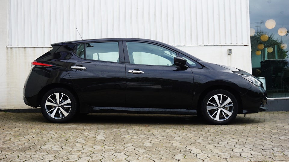 Nissan Leaf 40 Acenta 5d