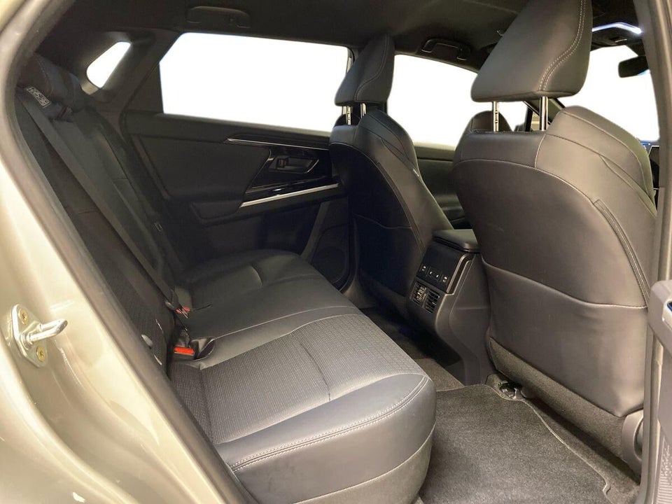 Toyota bZ4X Executive 5d