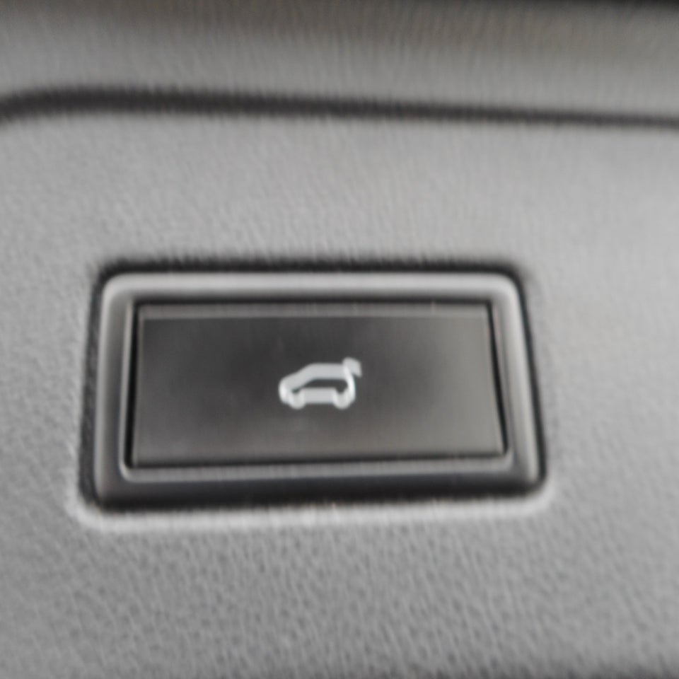 VW Touran 1,6 TDi 115 Highline DSG 7prs 5d