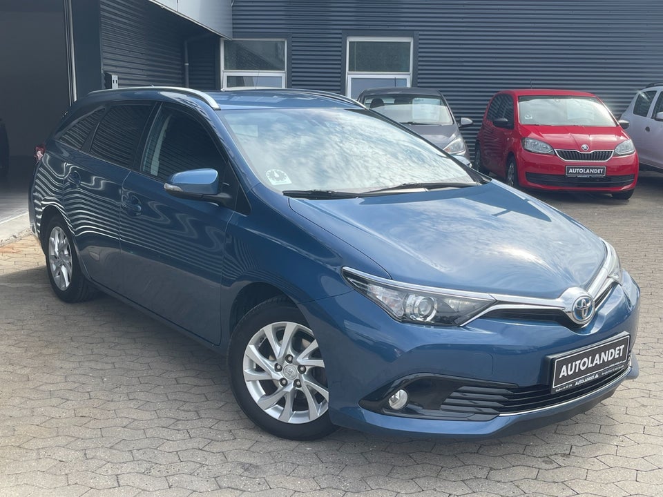 Toyota Auris 1,8 Hybrid H2 Spirit Touring Sports CVT 5d