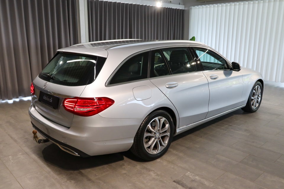 Mercedes C220 d 2,2 Avantgarde stc. aut. 5d