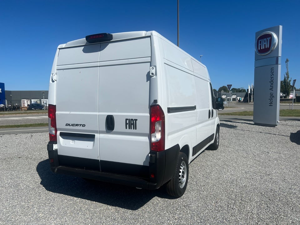 Fiat Ducato 35 Maxi 2,2 MJT 180 Kassevogn L2H2 Pro aut.