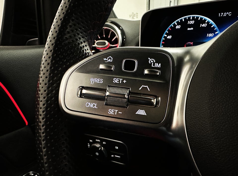 Mercedes B200 d 2,0 AMG Line aut. 5d