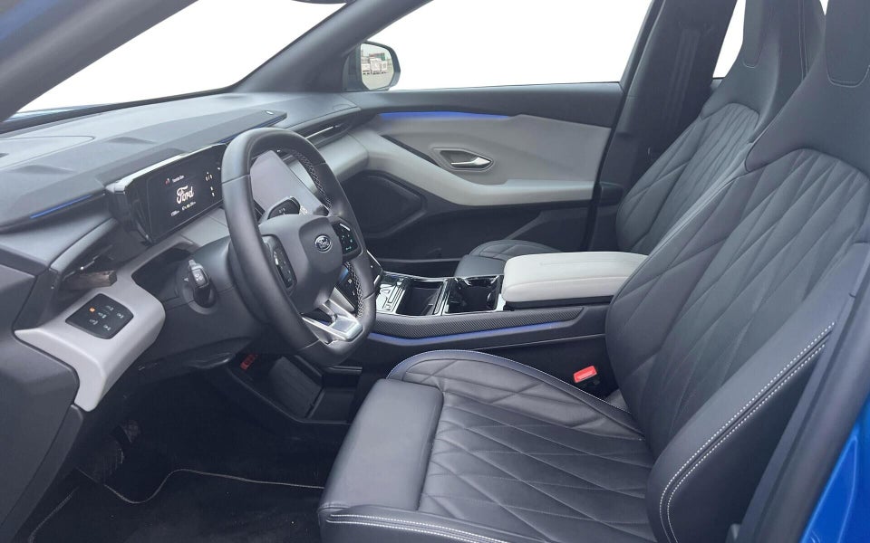 Ford Explorer 82 Premium Extended Range 5d