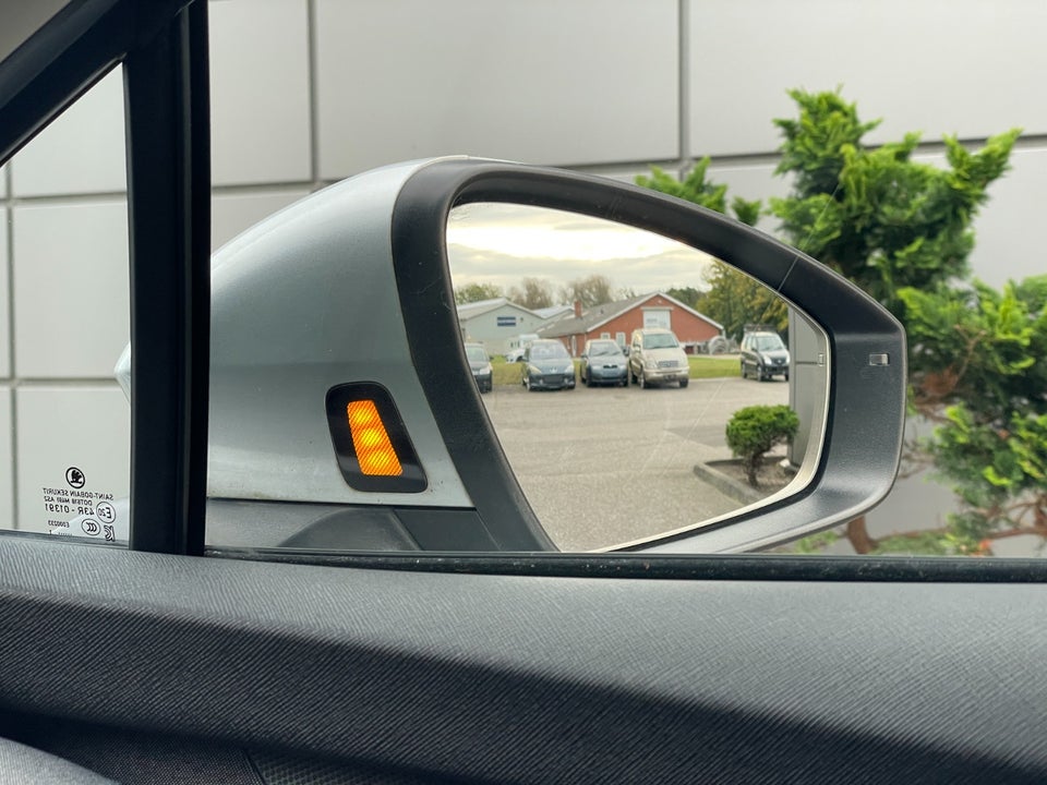 Skoda Enyaq 60 iV Plus 5d