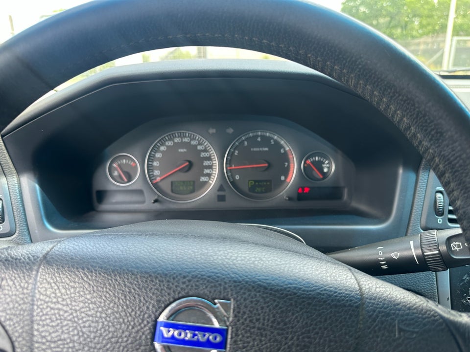 Volvo V70 2,4 170 Kinetic aut. 5d