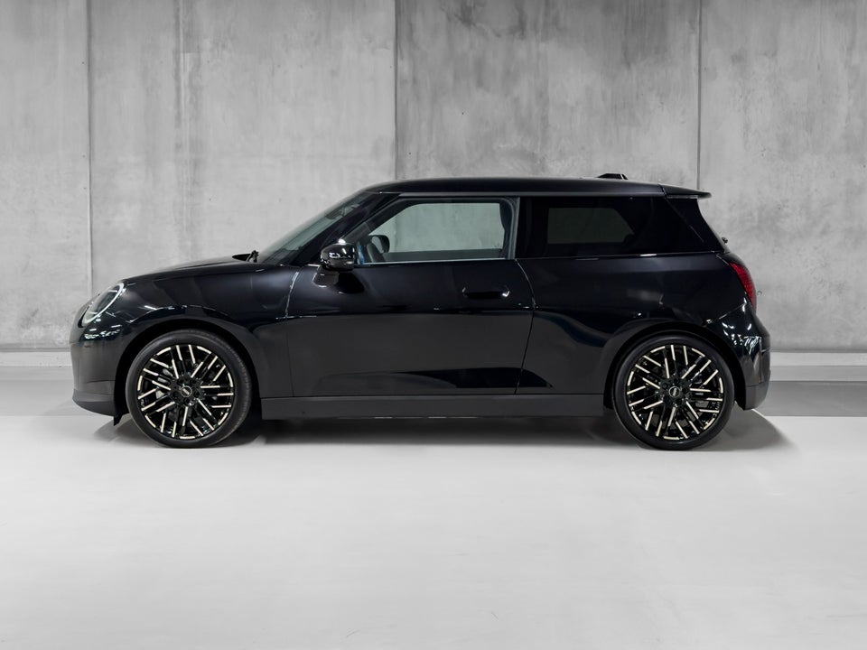 MINI Cooper SE Favoured Trim M 3d