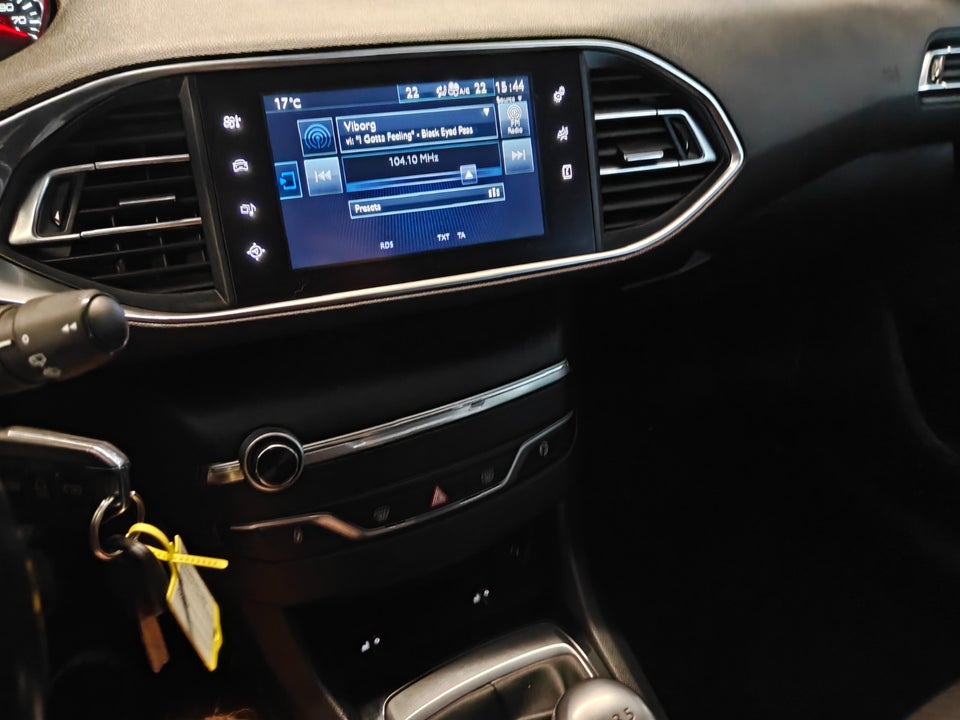 Peugeot 308 1,6 BlueHDi 120 Active SW 5d