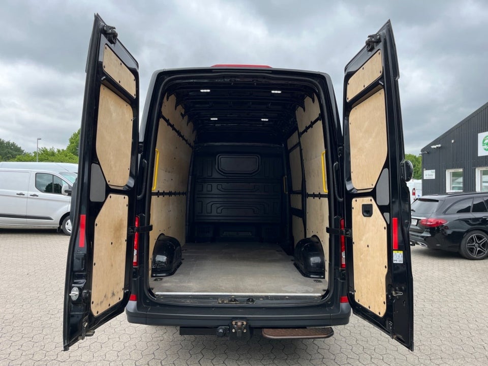 VW Crafter 30 2,0 TDi 102 Kassevogn L3H2