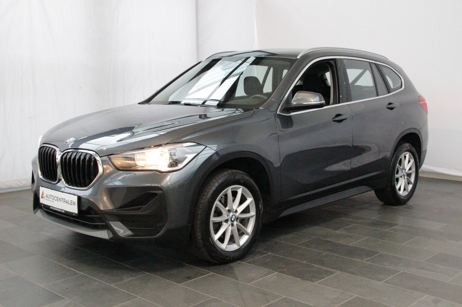 BMW X1 2,0 sDrive18d Advantage aut. 5d