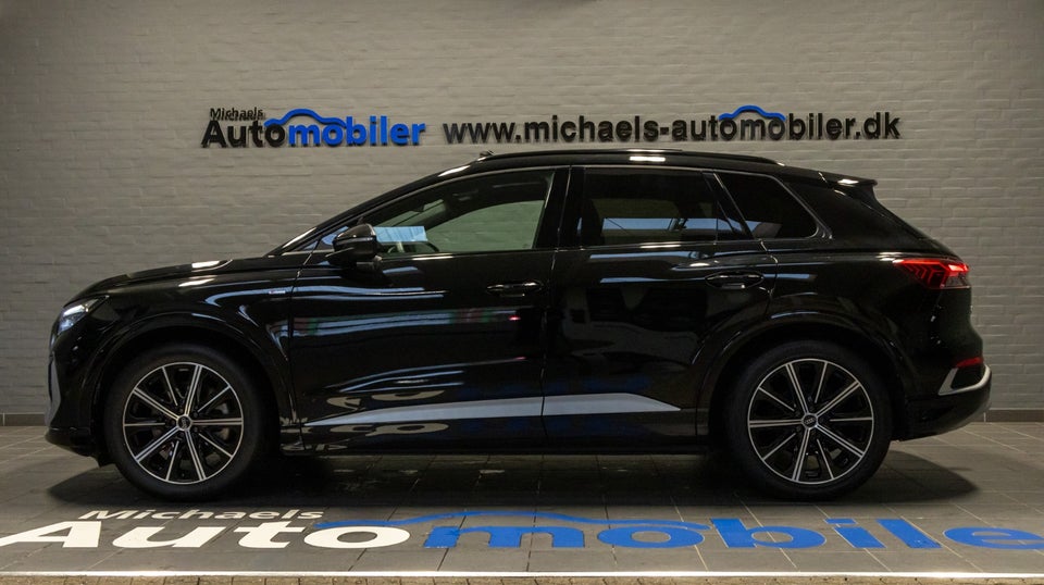 Audi Q4 e-tron 45 S-line 5d
