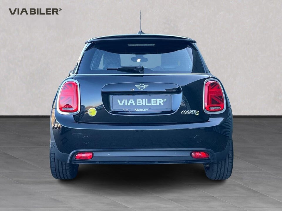 MINI Cooper SE Classic Trim 3d