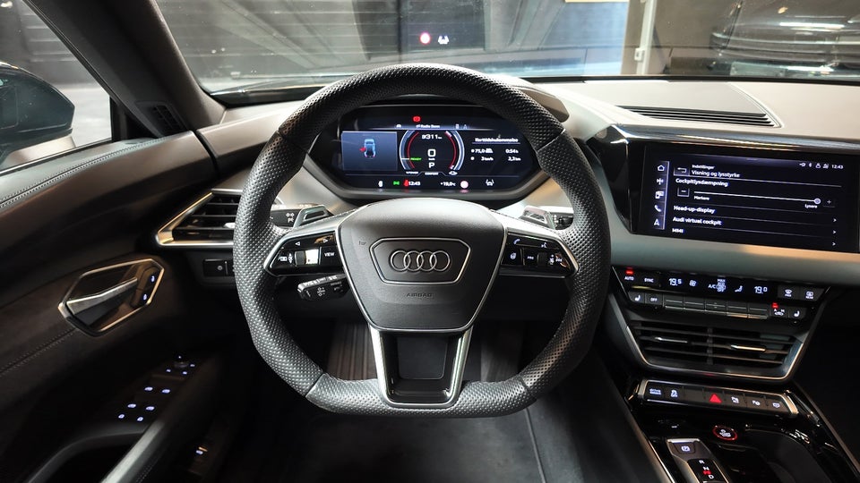 Audi e-tron GT quattro 4d