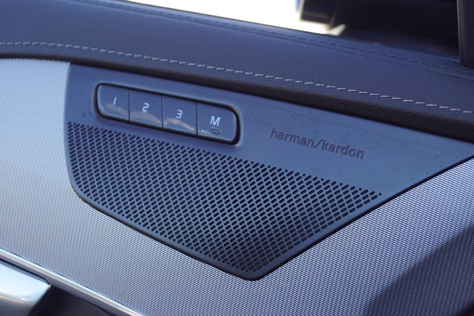 Volvo XC90 2,0 T8 ReCharge R-Design aut. AWD Van 5d