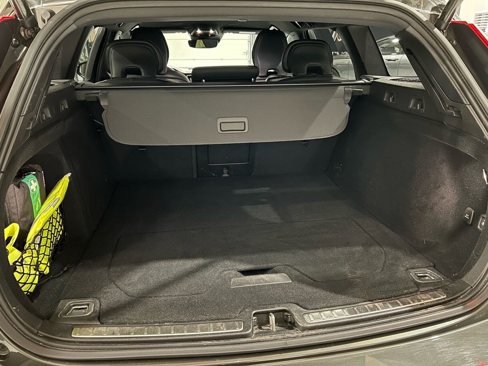 Volvo V60 2,0 B4 197 R-Design aut. 5d