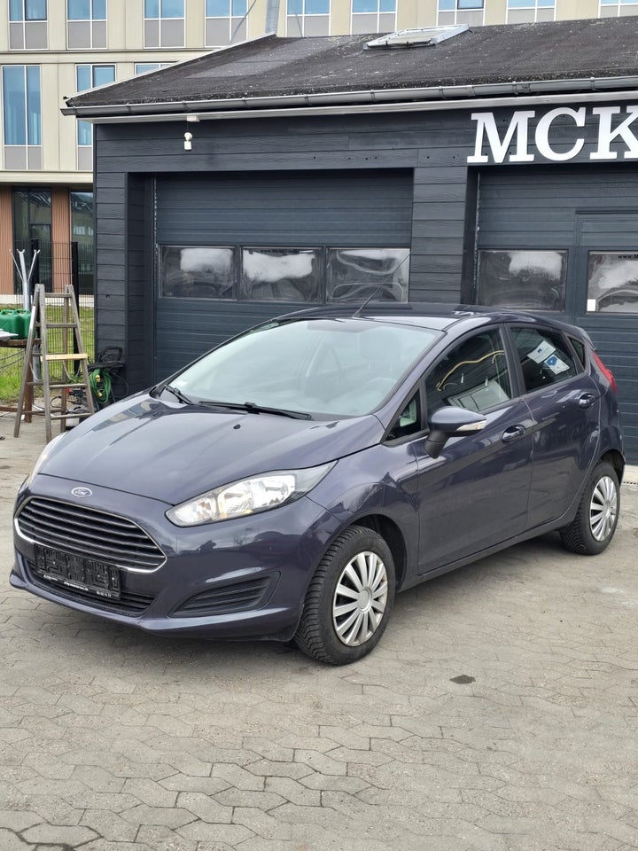 Ford Fiesta 1,0 65 Titanium 5d