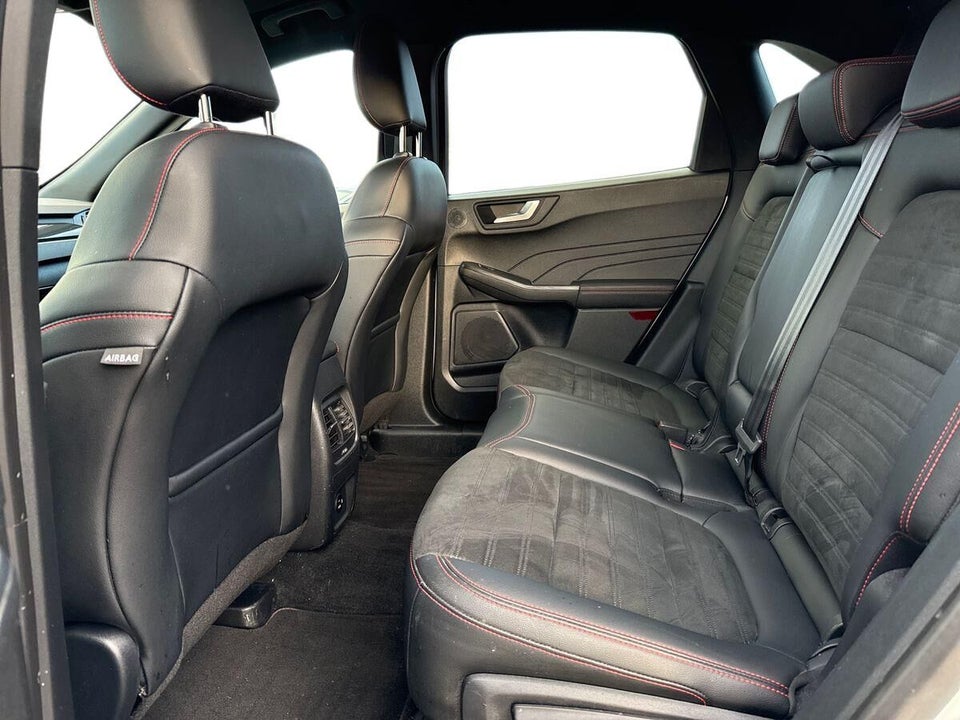 Ford Kuga 2,5 PHEV ST-Line X CVT 5d