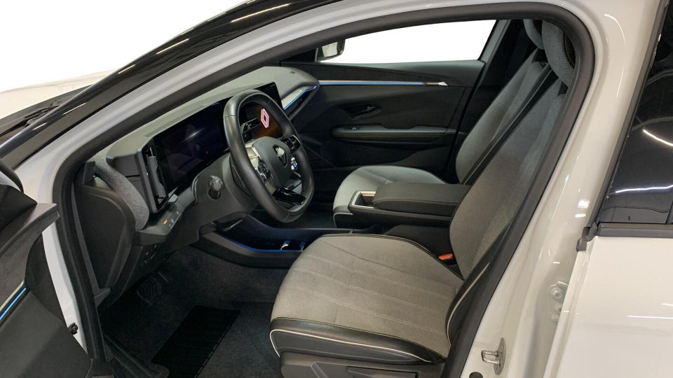 Renault Megane E-Tech 60 Techno 5d