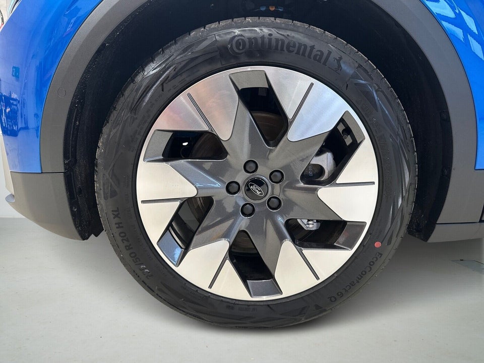 Ford Explorer 82 Premium Extended Range 5d