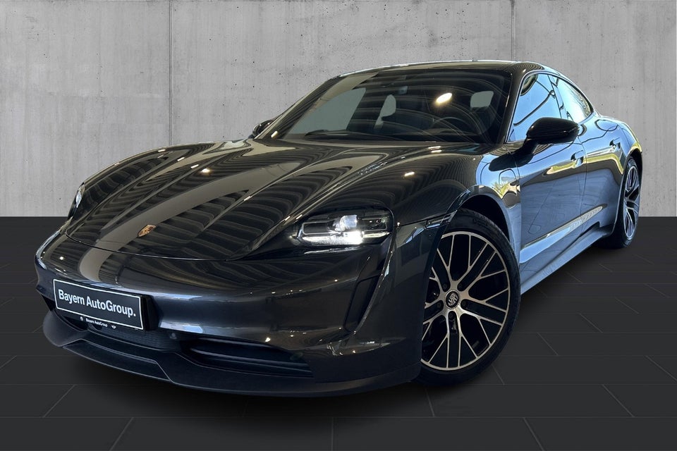 Porsche Taycan Performance+ 4d