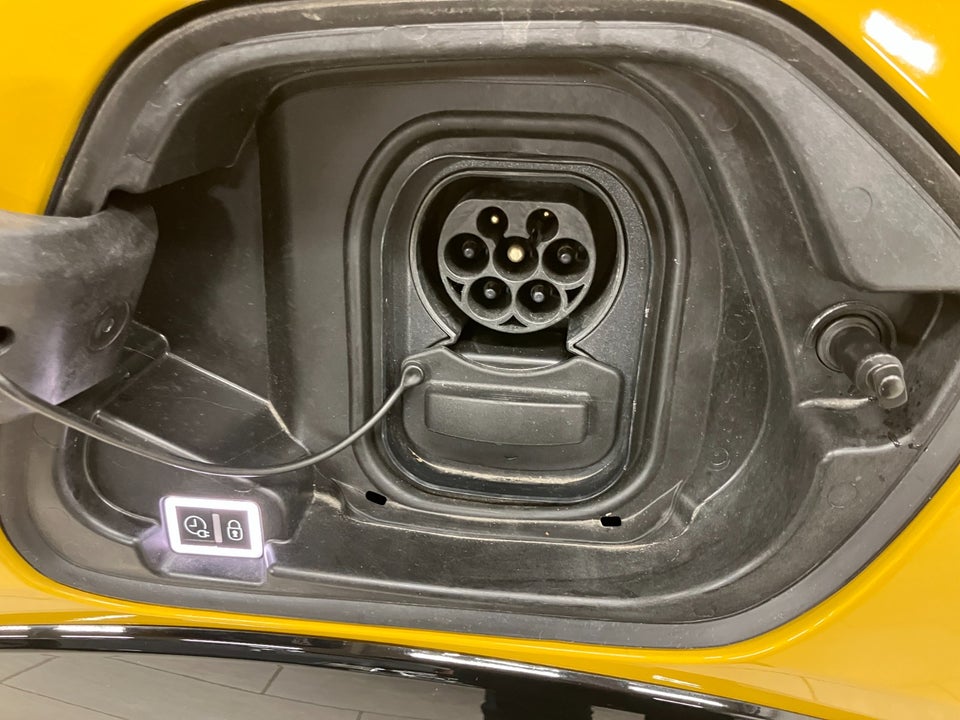 Peugeot e-208 50 Active Pack 5d