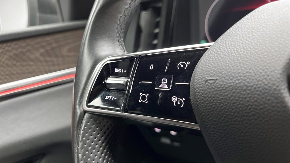 Renault Megane E-Tech 60 Iconic 5d