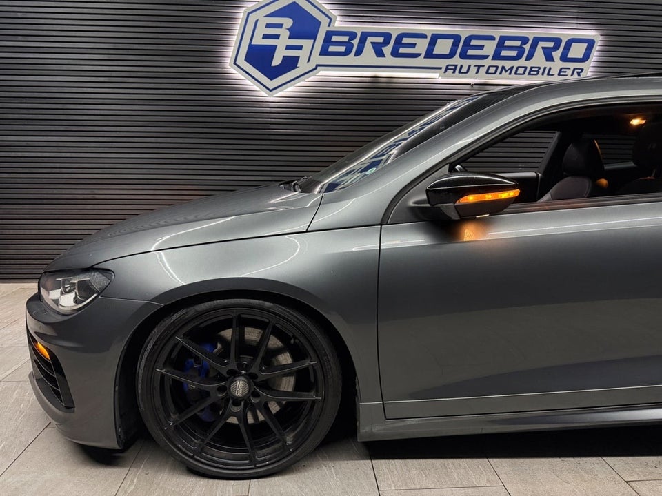VW Scirocco 2,0 TSi 280 R DSG Van 3d